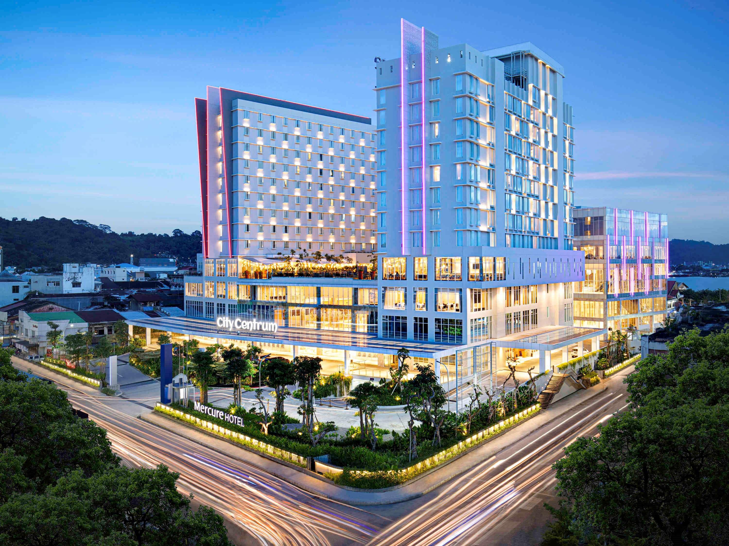 Mercure Samarinda Exterior foto