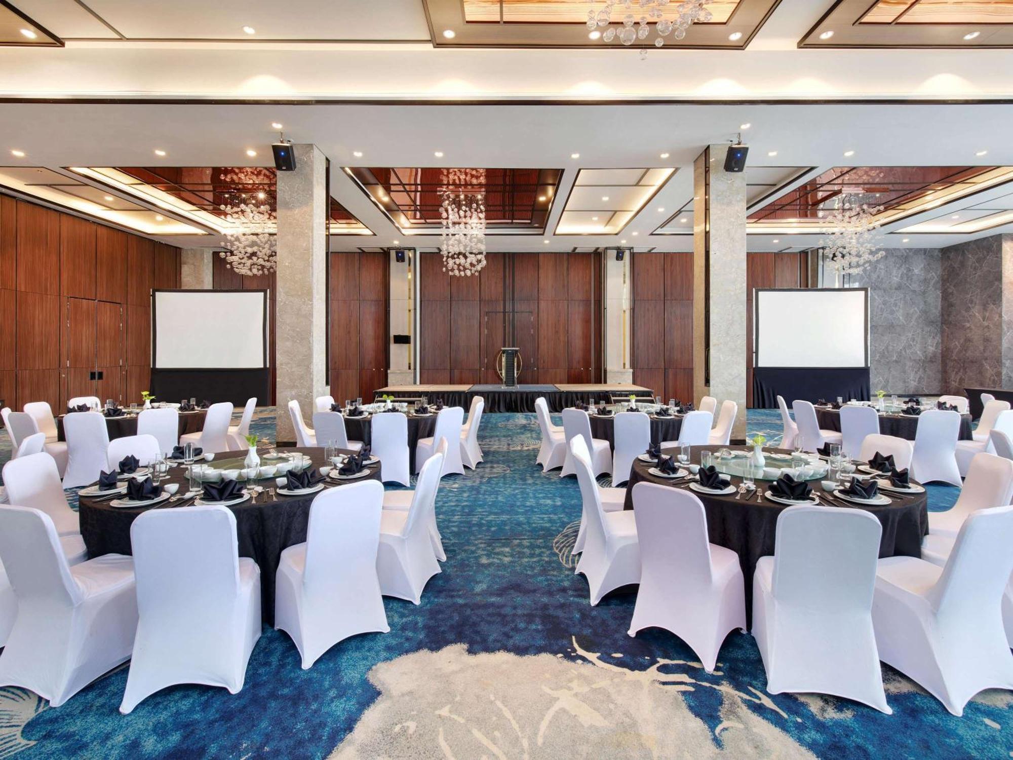 Mercure Samarinda Exterior foto