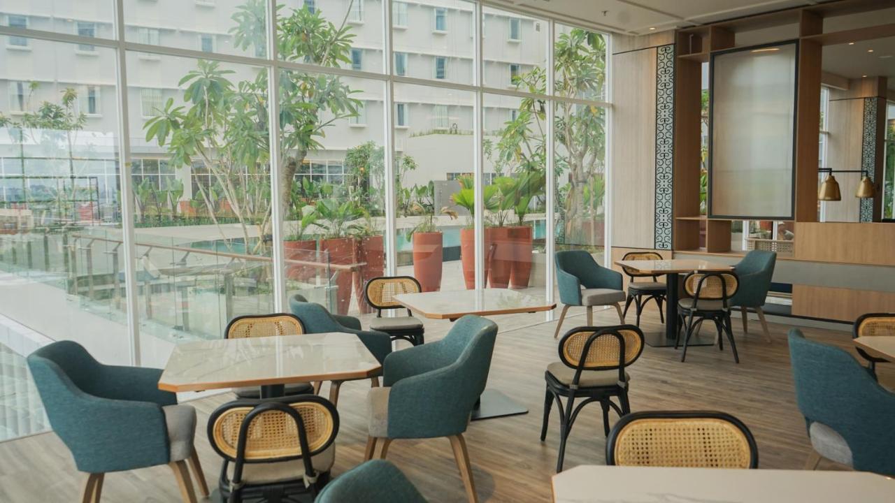 Mercure Samarinda Exterior foto